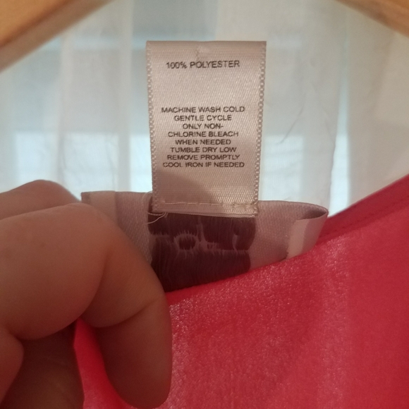 Pink Loft Tank - Picture 4 of 5